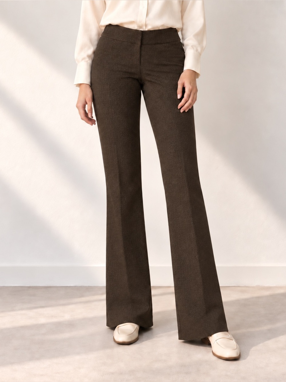 Elegant The Limited Brown Low Rise Flare Textured Drew Fit Dress Pants Women's 2